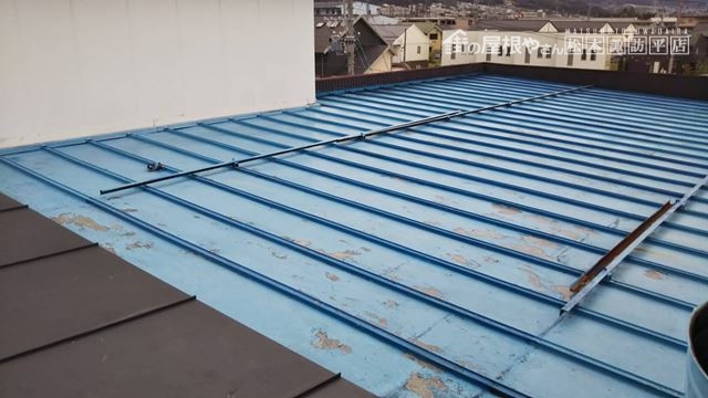 松本市寿製菓工場屋根