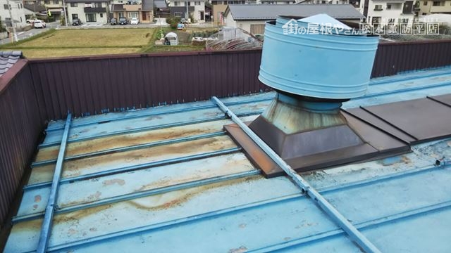 松本市寿製菓工場屋根