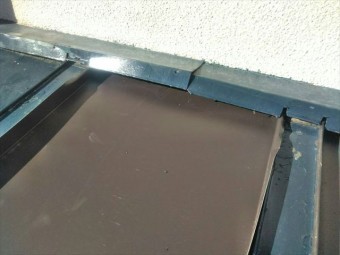 塗装不可板金被せ工法