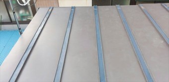 塗装不可板金被せ工法