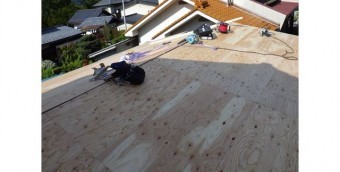 屋根カバー工法 立平葺き