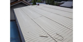 屋根カバー工法 立平葺き