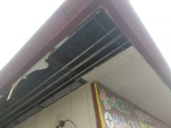 塩尻市緑ヶ丘 軒天塗装