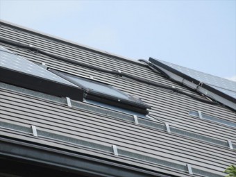 天窓雨漏り