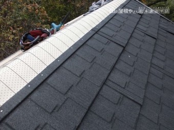 茅野市北山A邸屋根葺き替え施工中
