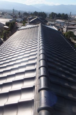 松本市寿K邸ガルバへ葺き替え