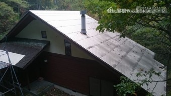茅野市北山A邸屋根葺き替え施工中