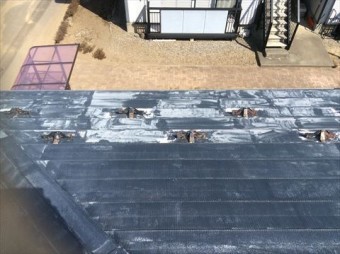鋼板屋根塗膜劣化