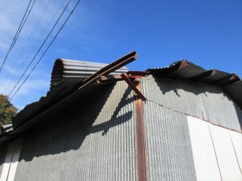 安曇野市三郷 倉庫屋根葺き替え