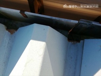 三郷折半屋根