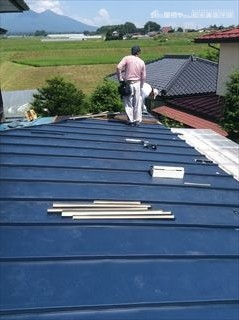 トタン屋根葺き替え