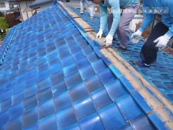 屋根葺き替え 瓦をおろして