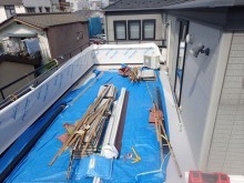 ベランダ 雨漏り