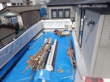 ベランダ 雨漏り