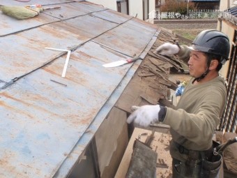 諏訪市小和田F邸屋根葺き替え