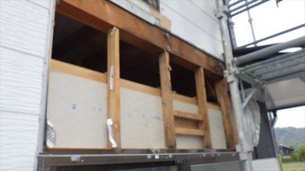 ベランダ 雨漏り