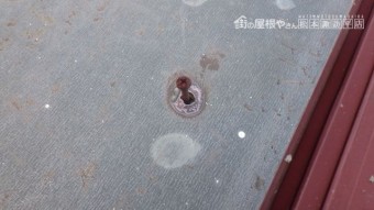 安曇野市大型施設雨漏り