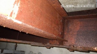 安曇野市大型施設雨漏り