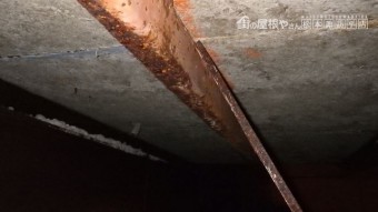 安曇野市大型施設雨漏り