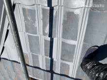S__2826248_R-columns3-overlay