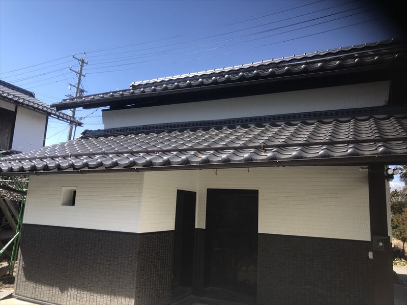 松本市で土蔵の壁に金属サイディングを重ね張りした施工事例をご紹介 松本 塩尻 安曇野の屋根工事 雨漏り修繕 街の屋根やさん松本諏訪平店