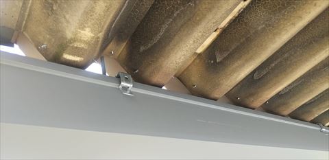 折半屋根カバー工法