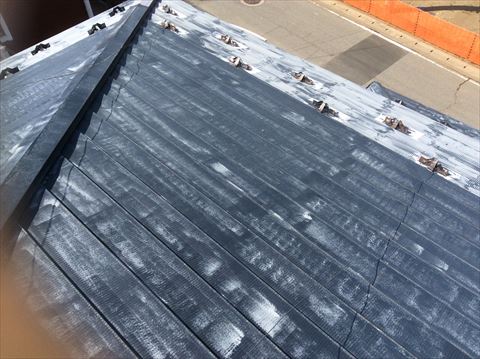 鋼板屋根塗膜劣化