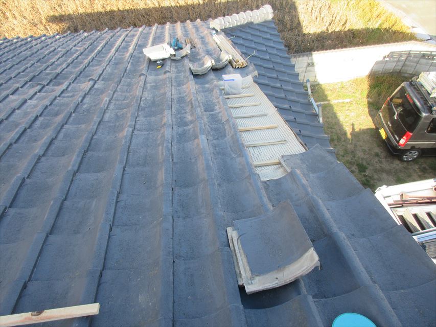 屋根瓦補修