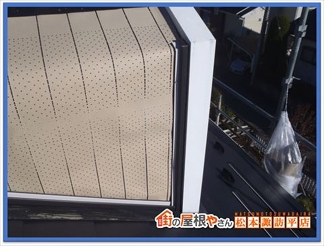 伊那市｜スレート屋根の欠落を確認｜ガルバリウム鋼板でカバー工法11