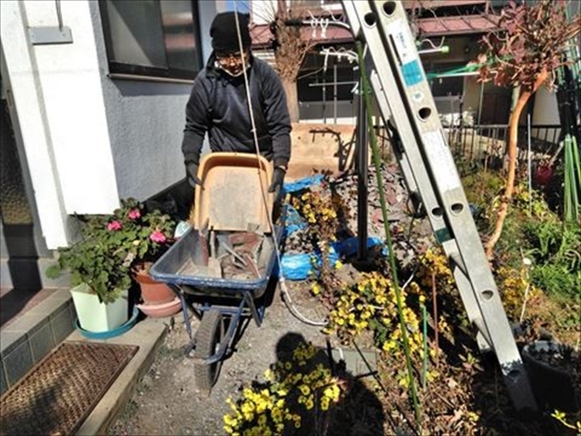 塩尻市｜雨漏りを防ぐ屋根葺き替え工事 なぜ初日に防水シートまで施工するのか2
