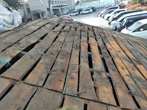 塩尻市｜雨漏りを防ぐ屋根葺き替え工事 なぜ初日に防水シートまで施工するのか4