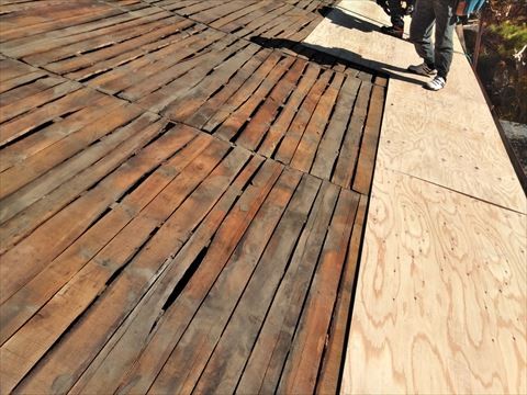塩尻市｜雨漏りを防ぐ屋根葺き替え工事 なぜ初日に防水シートまで施工するのか5