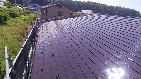 太陽光パネル搭載屋根塗装